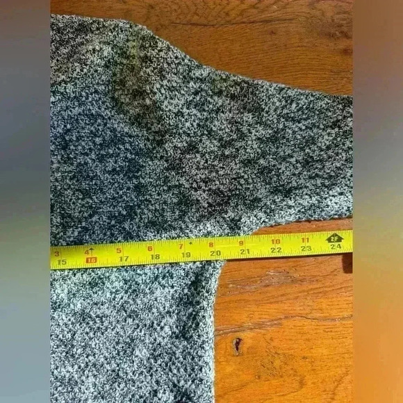 American Eagle Outfitters women’s black and white cardigan open front size XS - Picture 9 of 12